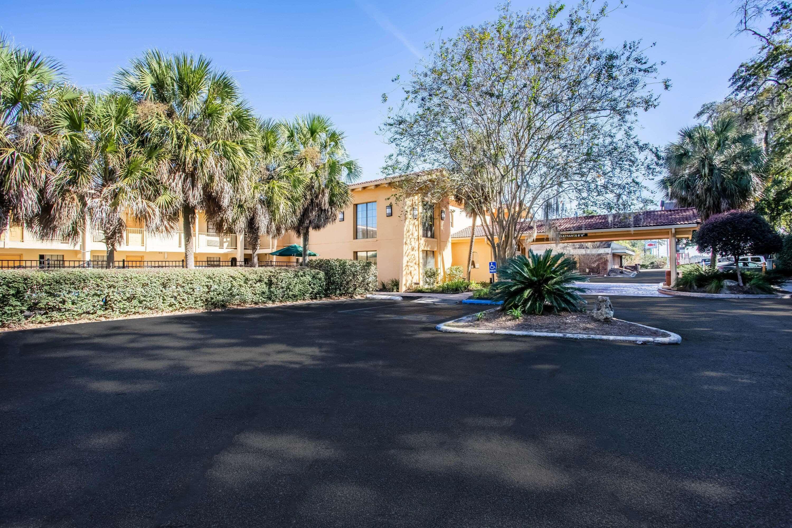 La Quinta Inn By Wyndham Tallahassee North Exterior photo